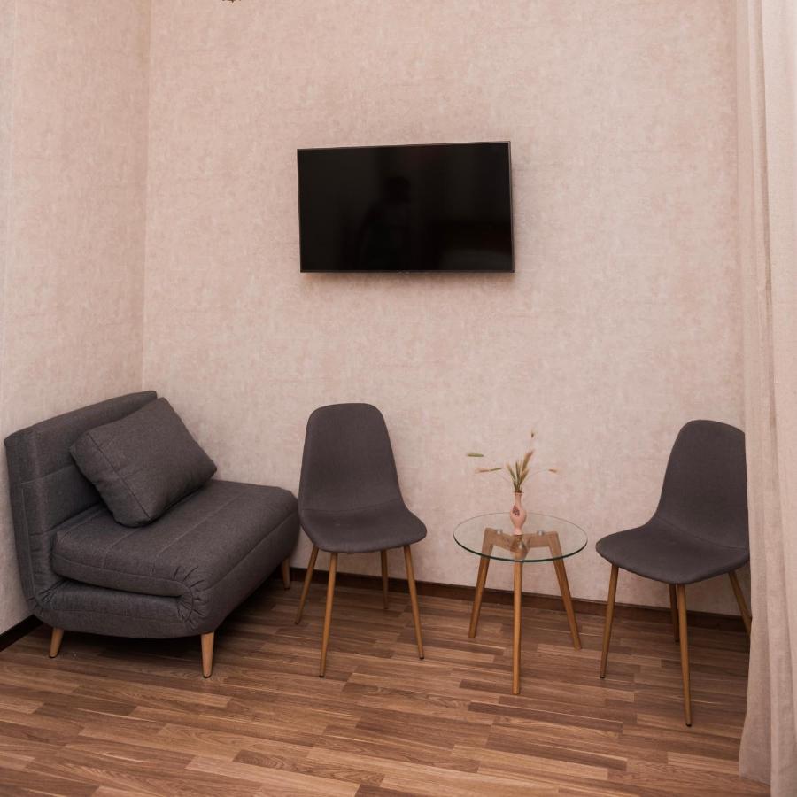 Golden Park Apartments Umanʼ 外观 照片