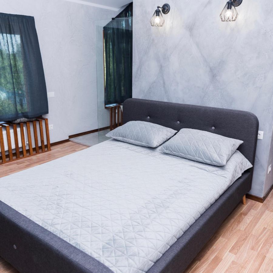 Golden Park Apartments Umanʼ 外观 照片