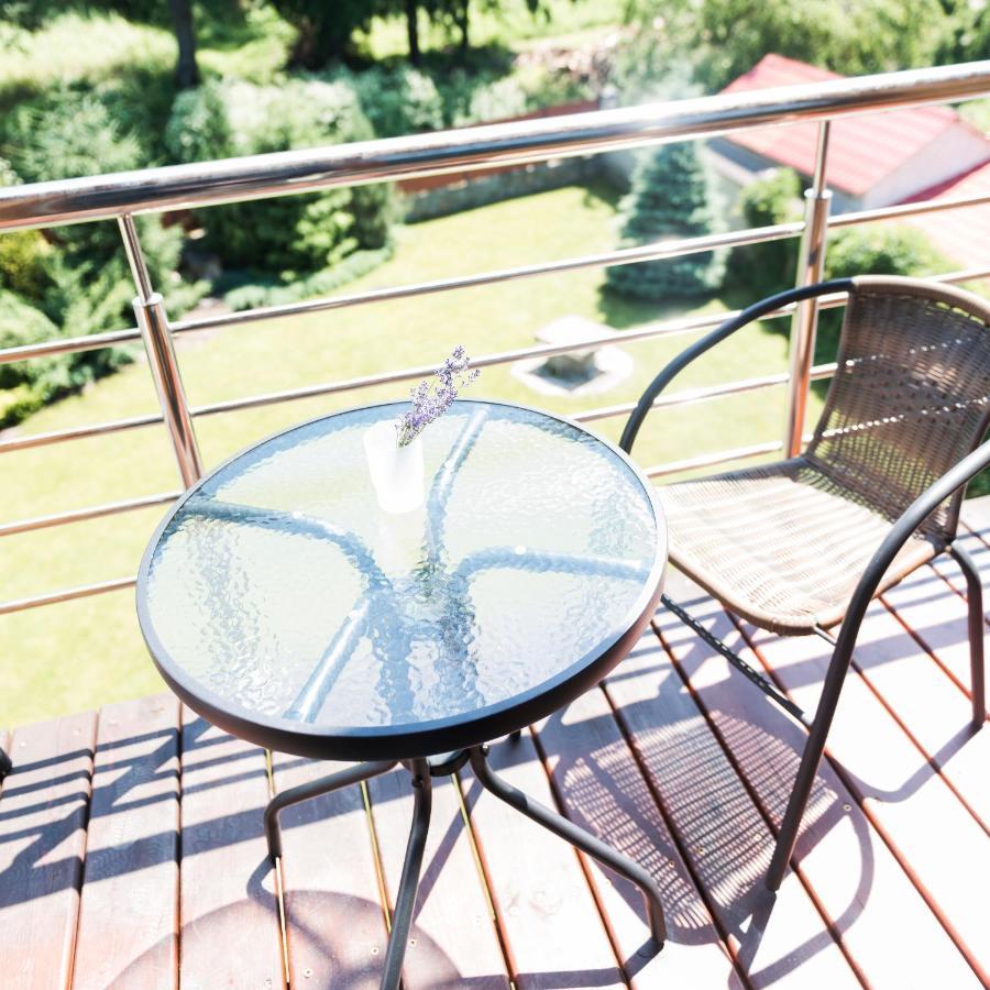 Golden Park Apartments Umanʼ 外观 照片